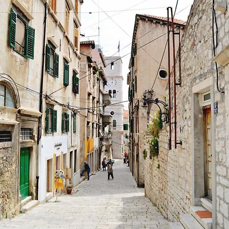 Appartement Mara à Šibenik Extérieur photo